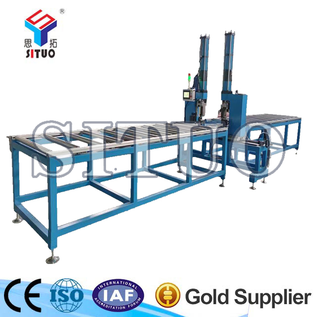 橋架2臺雙點鉚接機聯(lián)動